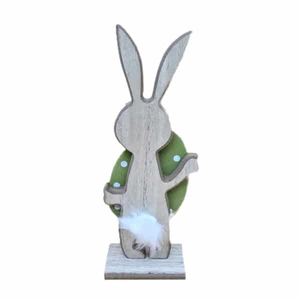 Osterhase aus Holz mit grünem Ei